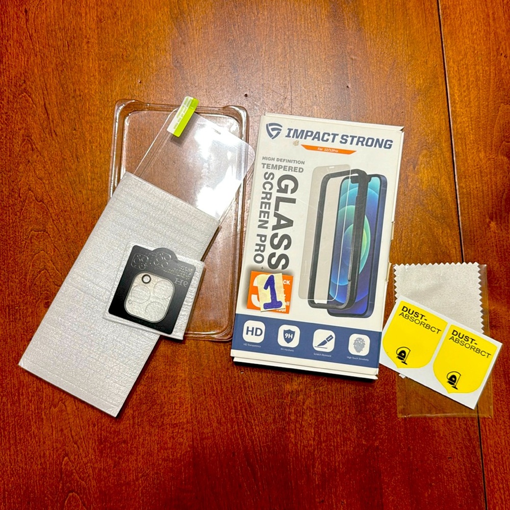 Tempered Glass Screen Protector for Smartphone - Fits iPhone 14 Pro